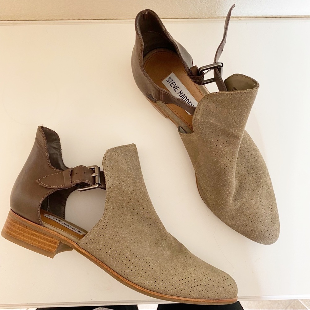 Steve Madden- Corryn Pointed Toe Booties 7.5